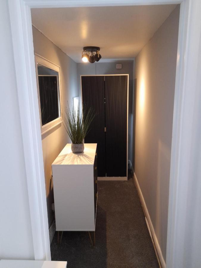 Апартаменты 93 Newtown Road Грейт-Малверн Экстерьер фото
