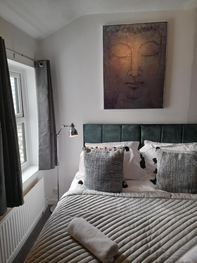 Апартаменты 93 Newtown Road Грейт-Малверн Экстерьер фото