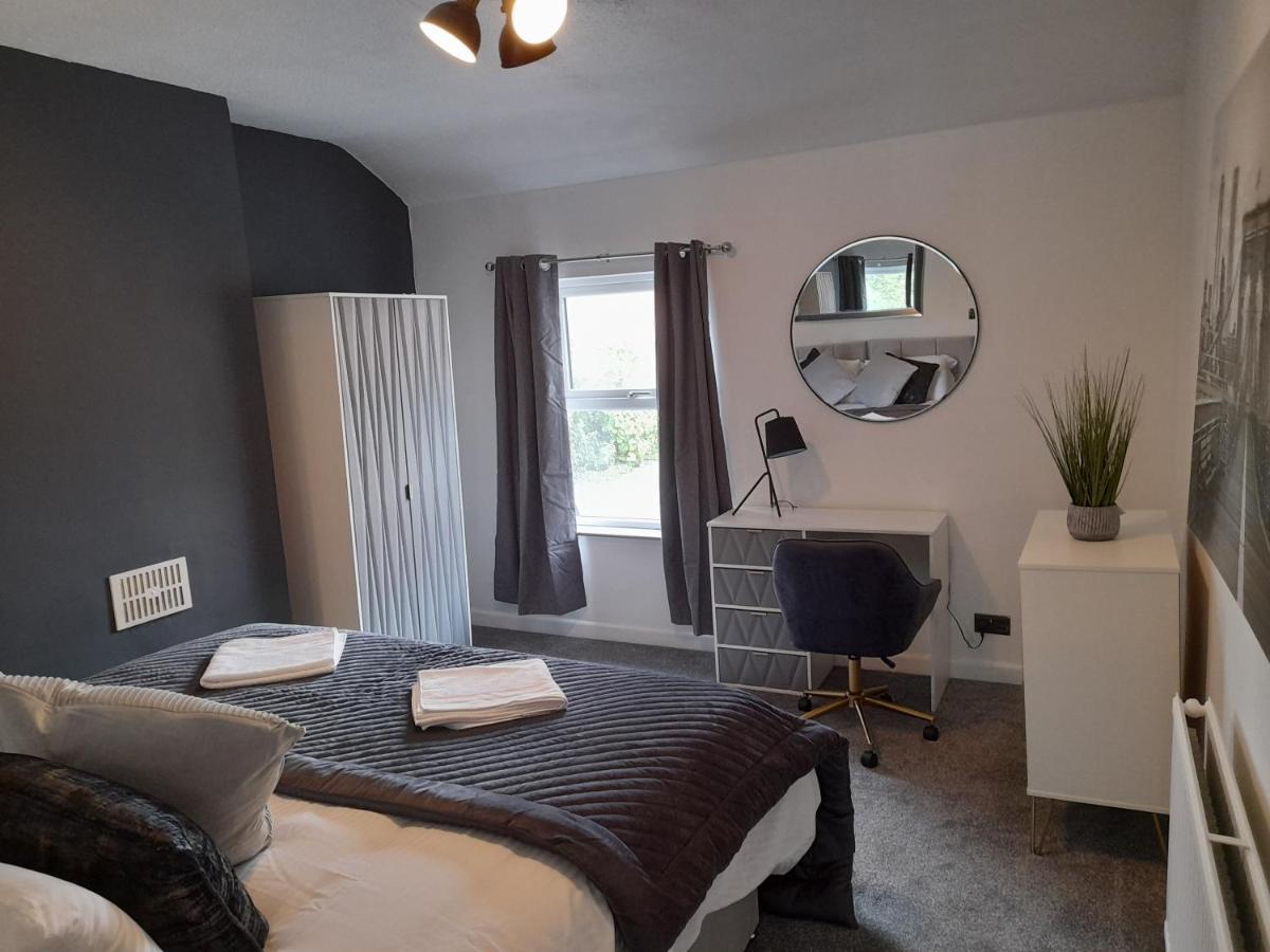 Апартаменты 93 Newtown Road Грейт-Малверн Экстерьер фото